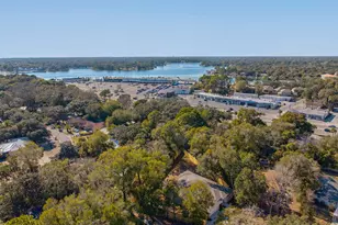 228 NE Greenbrier Circle NE, Fort Walton Beach, FL 32547 - Photo 61