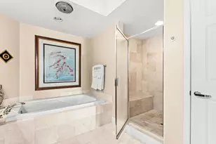 15400 Emerald Coast Pkwy, Destin, FL 32541 - Photo 19