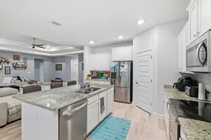 304 Perimeter Pl, Freeport, FL 32439 - Photo 11