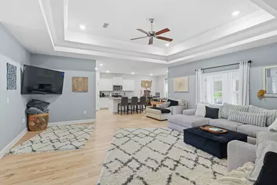 304 Perimeter Place, Freeport, FL 32439 - Photo 7