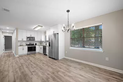 207 Oglesby Avenue, Crestview, FL 32536 - Photo 9