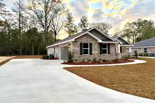 6016 Paige Ln, Crestview, FL 32536 - Photo 3