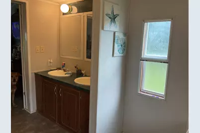 2493 4th Avenue, Alford, FL 32420 - Photo 7