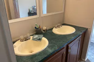 2493 4th Ave, Alford, FL 32420 - Photo 7