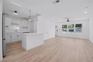 221 Destin Dr, Mary Esther, FL 32569 - Photo 3