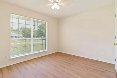 5104 Whitehurst Lane, Crestview, FL 32536 - Photo 11