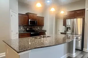 3020 Crown Creek Cir, Crestview, FL 32539 - Photo 9