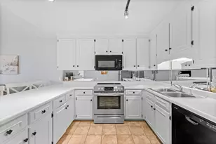 17462 Front Beach Rd, Panama City Beach, FL 32413 - Photo 11