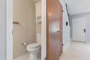 696 Tyner St, Fort Walton Beach, FL 32547 - Photo 9