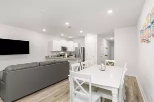 1028 McLaren Cir, Fort Walton Beach, FL 32547 - Photo 11