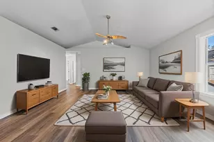 2528 Hilton Dr, Navarre, FL 32566 - Photo 11