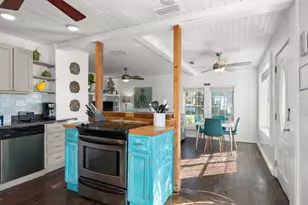 209 E Lakeshore East Dr E, Panama City Beach, FL 32413 - Photo 9