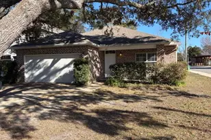 299 Niceville Ave, Niceville, FL 32578 - Photo 1