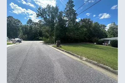 1105 Sussex Lane, Pensacola, FL 32514 - Photo 3