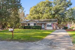 212 Aza Pl, Crestview, FL 32539 - Photo 1