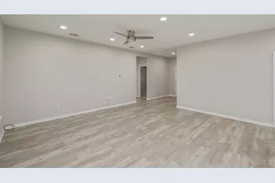 6737 Sarah Ann Way, Laurel Hill, FL 32567 - Photo 7