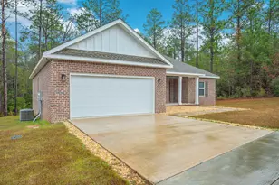 6737 Sarah Ann Way, Laurel Hill, FL 32567 - Photo 3