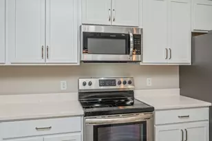 6737 Sarah Ann Way, Laurel Hill, FL 32567 - Photo 13