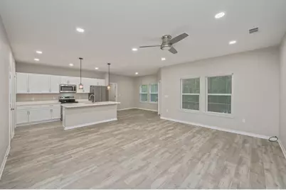6737 Sarah Ann Way, Laurel Hill, FL 32567 - Photo 5