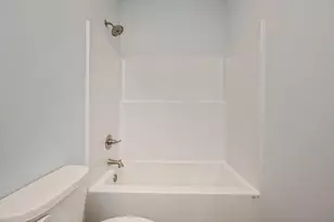 577 Brock Ave, Crestview, FL 32539 - Photo 17