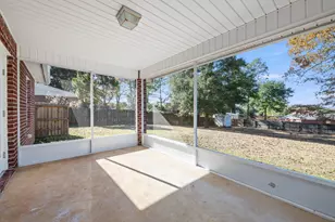 2406 Cumberland Way, Crestview, FL 32536 - Photo 35