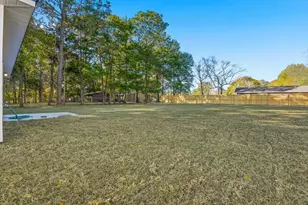 6192 Winstead Cove, Crestview, FL 32539 - Photo 17