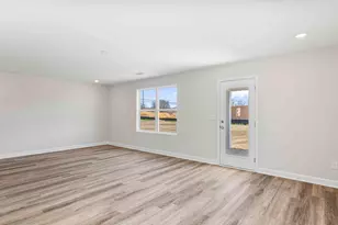 2078 Wiregrass St, Navarre, FL 32566 - Photo 9