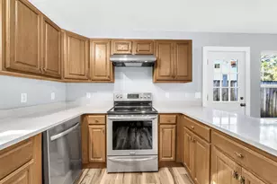 609 E Edney Ave E, Crestview, FL 32536 - Photo 15