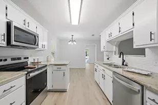 2202 Avenida De Sol, Navarre, FL 32566 - Photo 1