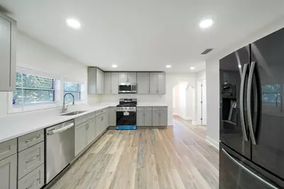 710 Powell Drive, Niceville, FL 32578 - Photo 11