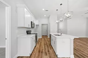 6104 Mildreds Wy, Crestview, FL 32539 - Photo 9