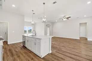 6106 Mildreds Wy, Crestview, FL 32539 - Photo 11