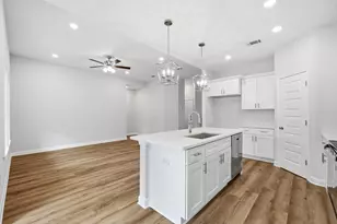 6108 Mildreds Wy, Crestview, FL 32539 - Photo 11