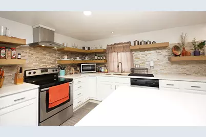 10 NW Wright Parkway NW, Fort Walton Beach, FL 32548 - Photo 5