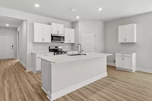 2075 Wiregrass St, Navarre, FL 32566 - Photo 3