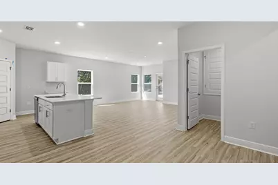 2075 Wiregrass Street, Navarre, FL 32566 - Photo 7