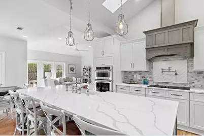 1402 E Baytowne Avenue E, Miramar Beach, FL 32550 - Photo 3