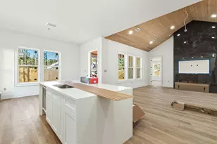 61 E Grizzly Street E, Freeport, FL 32439 - Photo 15