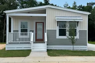 202 Skipjack Ln, Freeport, FL 32439 - Photo 1