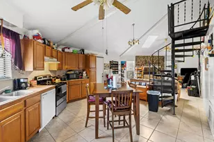 6904 Sea Turtle Cir, Navarre, FL 32566 - Photo 9