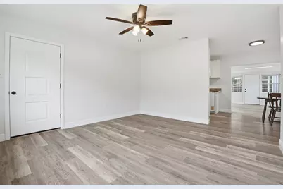 312 SW Hollywood SW Boulevard SW, Fort Walton Beach, FL 32548 - Photo 9