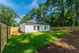 873 S Brett Street S, Crestview, FL 32539 - Photo 17