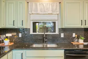 112 NE Walton Dr NE, Fort Walton Beach, FL 32548 - Photo 11