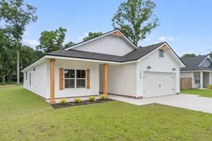 1421 Madelyn Wds Dr, Pensacola, FL 32506 - Photo 3