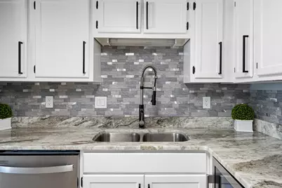 1838 Whispering Oaks Ln Lane, Fort Walton Beach, FL 32547 - Photo 25