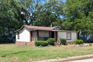 10 Kennington Dr, Pensacola, FL 32507 - Photo 5