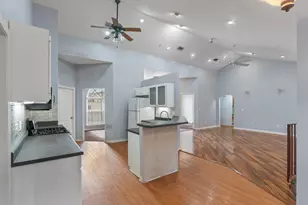 1574 Texas Pkwy, Crestview, FL 32536 - Photo 9