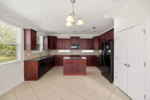 876 Solimar Way, Mary Esther, FL 32569 - Photo 11