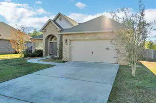 3589 Autumn Woods Dr, Crestview, FL 32539 - Photo 5