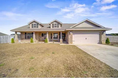 2045 Broad Street, Crestview, FL 32536 - Photo 1